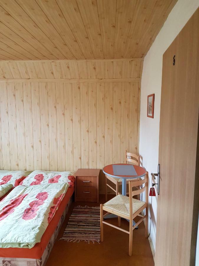 Vila Valeria Tatranska Lomnica Bagian luar foto